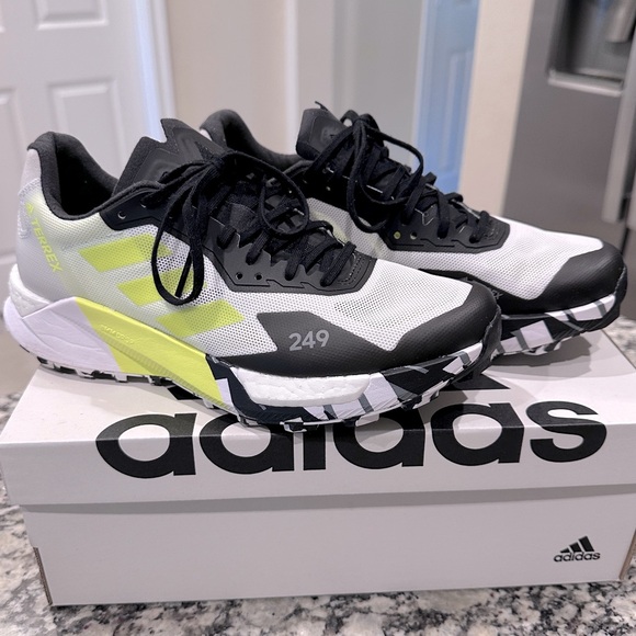 Adidas Terrex Agravic Ultra Boost Trail Running Shoes size 7 - Picture 1 of 9